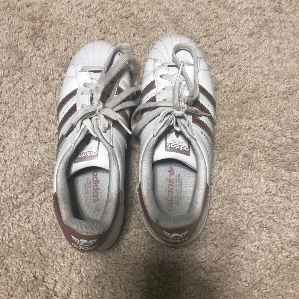 Size 7 women’s Adidas Rose Gold sneaker